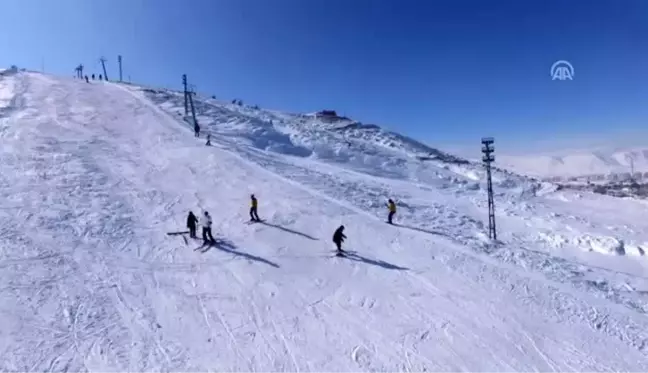 Bitlis'teki kayak merkezinde sömestir yoğunluğu