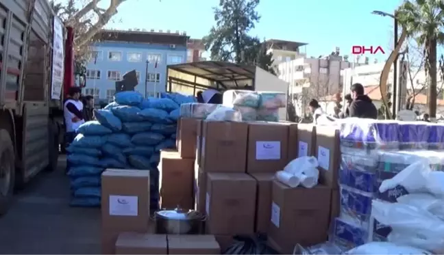 Gaziantep islahiye'den sınırdaki idliblilere 1 tır yardım