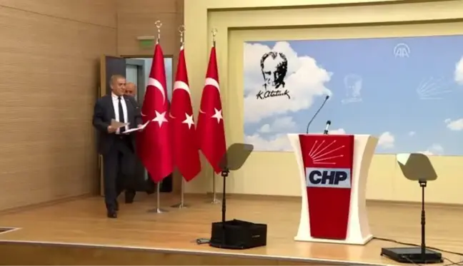 CHP okullarda deprem broşürü dağıtacak