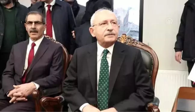 Kılıçdaroğlu, Sivrice Belediyesini ziyaret etti