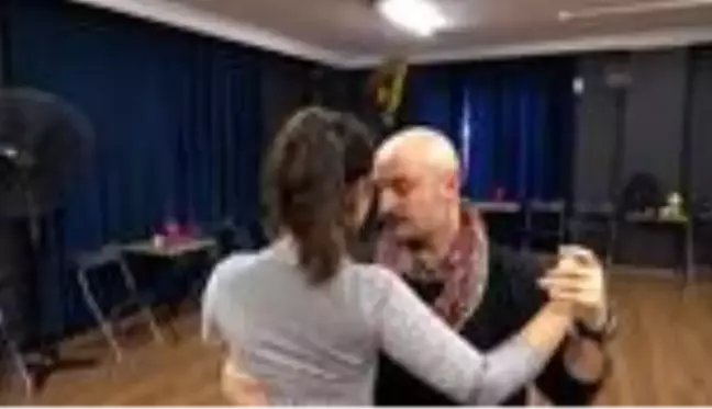 Arjantinlilere tango öğreten Türk (2)