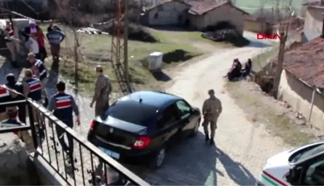 Amasya 8 yıldır aranan ahmet'i, babası baltayla öldürüp avluya gömmüş