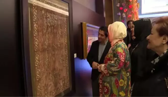 Emine Erdoğan, TOGEM-DER'in Cemre Çarşısı'nı gezdi