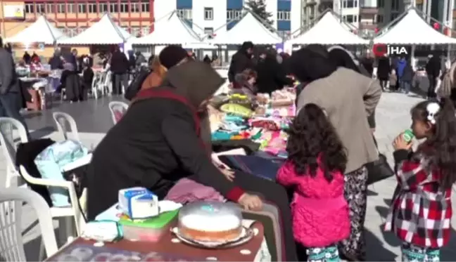 Afyonkarahisar'da marifetli eller pazarı açıldı