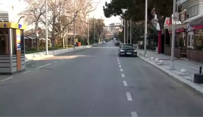 Bağdat Caddesi sessizliğe büründü, kafeler kepenk kapattı