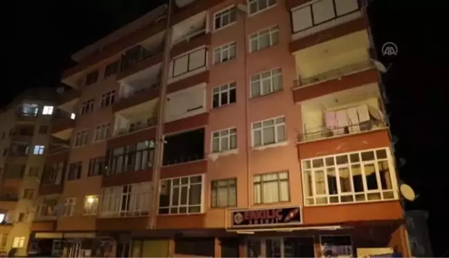 Rize'de kolonunda çatlak oluşan 11 katlı bina tahliye edildi