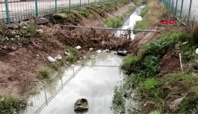 ADANA Kozan'da sulama kanalı çöplüğe döndü