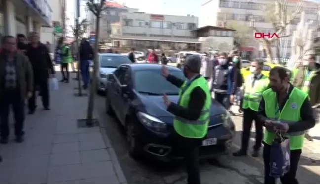 EDİRNE Kuyruklarda bekleyenleri 'Gönüllü tedbir ekibi' uyarıyor - YENİDEN