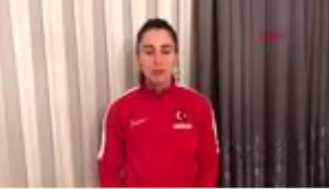 SPOR Milli karateci Meltem Hocaoğlu Akyol hem antrenman, hem de temizlik yapıyor