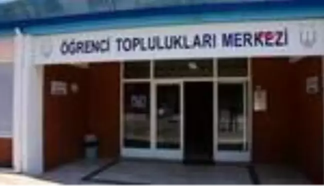 MUĞLA Üniversitelilerden sağlık çalışanlarına siperlik maske