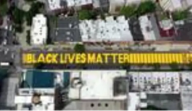 Brooklyn'de bir sokağa 'Black Lives Matter' yazıldı - NEW