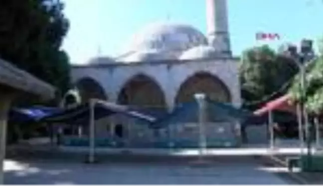 ANTALYA Müdahale edilmeseydi cami güvenlik görevlisi kalbinden bıçaklanacaktı