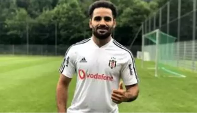 Beşiktaş Douglas'la yollarını ayırmak için görüşmelere başladı