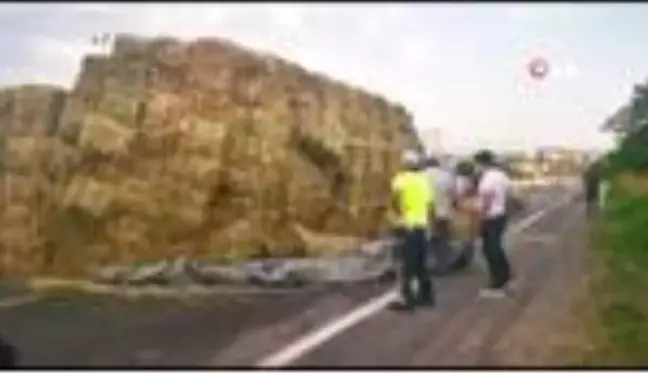 Son dakika yerel: Freni boşalan kamyon, orta refüje çarparak yan yattı