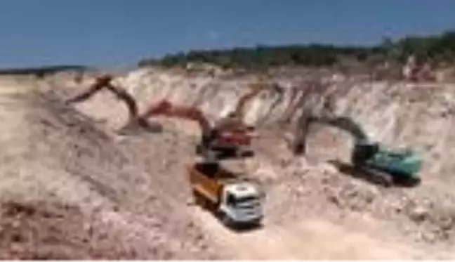 Bakan Karaismailoğlu Mersin'deki yol çalışmalarını inceledi