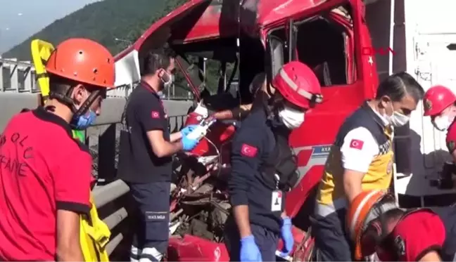 BOLU TIR'a çarpan kamyonun sürücüsü ağır yaralandı