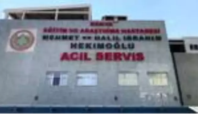 Bir kişinin öldüğü bıçaklı kavgayla ilgili 3 kişi adliyeye sevk edildi