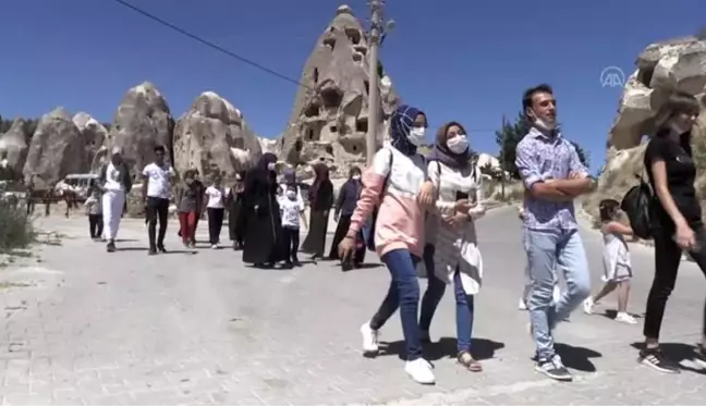 Son dakika! Kapadokya, pandemi sürecinde günübirlikçi yerli turistleri ağırlıyor