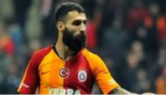 Galatasaray'da ayrılması gündemde olan Jimmy Durmaz'a Denizlispor talip oldu