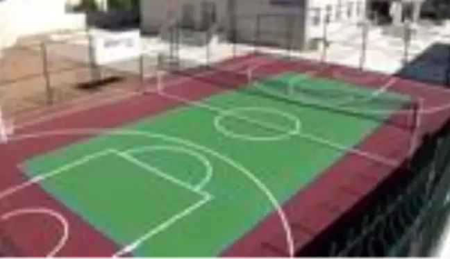Demirci'de gençlere ve öğrencilere tam donanımlı yeni spor tesisleri yapıldı