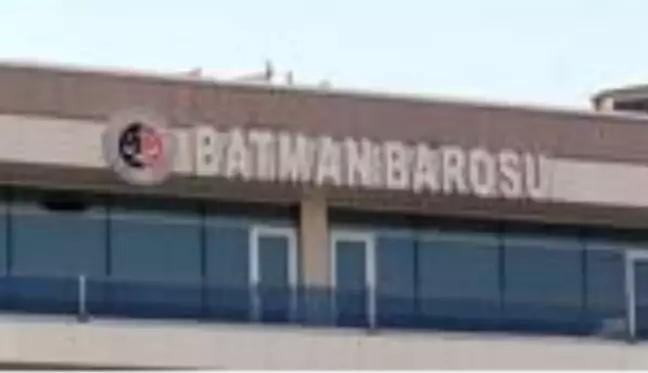 Batman Barosundan Cumhuriyet gazetesi yazarı Işıl Özgentürk hakkında suç duyurusu