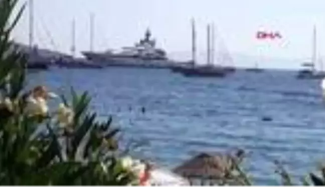 MUĞLA Kraliyet ailesinin dev yatı 'Al Lusail' Bodrum'a geldi