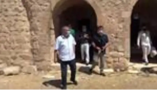 Midyat Belediye Başkanı Şahin tarihi mekanlarda incelemede bulundu