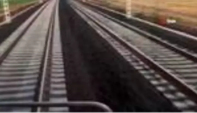 Yüksek Hızlı Tren hattında ray oturtmak için deneme sürüşü yapıldı