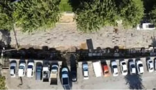 2 bin yıllık Roma yolu hafta sonu pazar yeri, hafta içi otopark