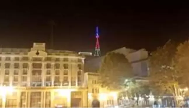 Tiflis Televizyon Kulesi, Azerbaycan bayrağının renkleriyle aydınlatıldı
