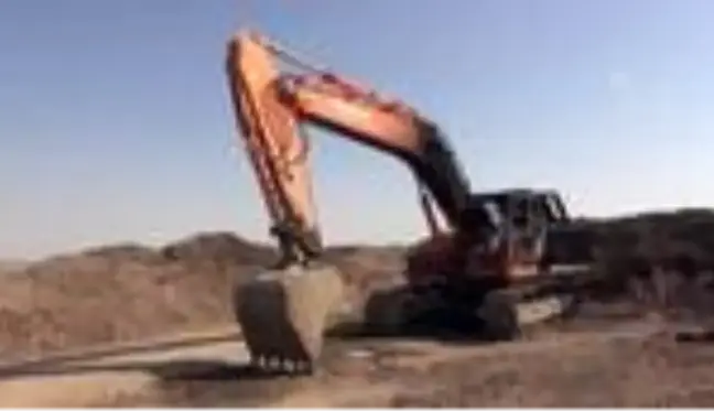 Şanlıurfa'da 2 iş makinesi yakıldı