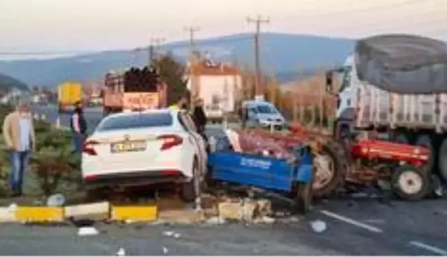 Uşak'ta trafik kazası; 1'i çocuk 4 yaralı