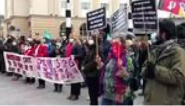 Belçika'da kadına şiddet protesto edildi