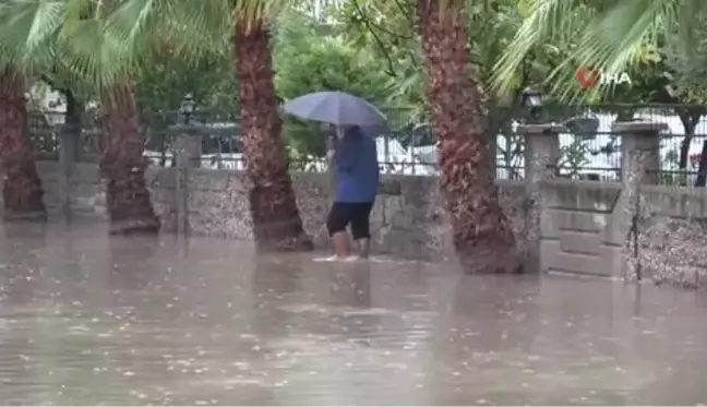 Antalya'da Gürcü uyruklu kadını boğulmaktan itfaiye kurtardı