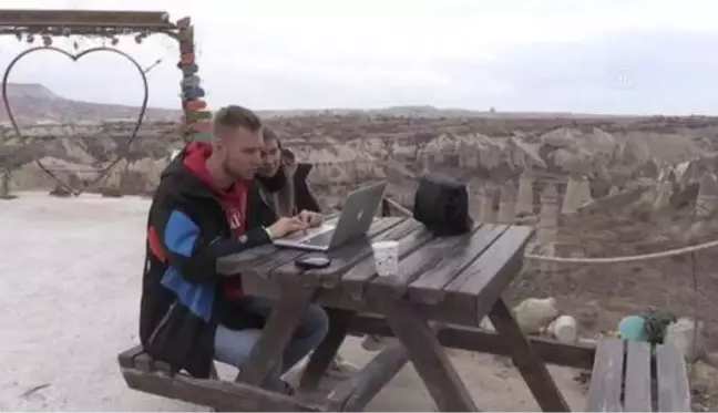 Kapadokya'da Rus turistler, AA'nın 