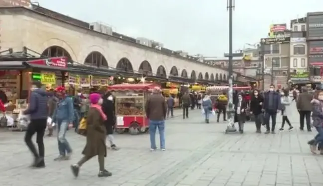 Yılbaşı öncesi alışveriş hareketliliği