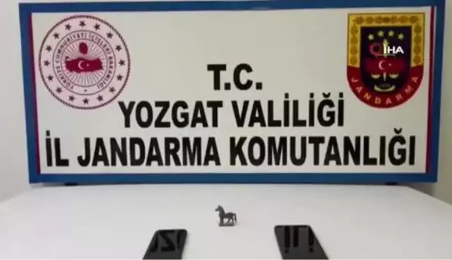 Yozgat'ta piyasa değeri 100 bin TL olan at figürlü heykel ele geçirildi