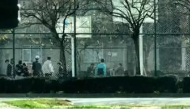 Kısıtlamayı deldiler, maç yapıp oyunlar oynadılar