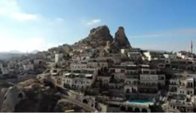 Dünyanın en yüksek peribacasını 12 ayda 116 bin 300 turist ziyaret etti