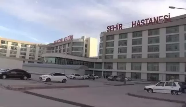 BALIKESİR - Yoğun bakım hemşiresi Kovid-19 hastasının torununun pişmanlığını anlattı