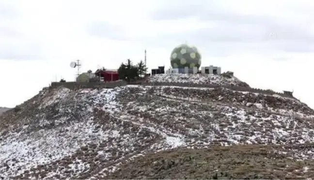 DİYARBAKIR - Karacadağ'ın zirvesindeki 