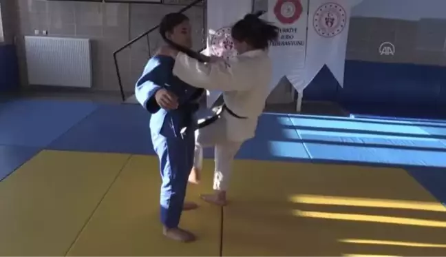 Iğdırlı Özlem, judodaki başarısını olimpiyat madalyasıyla taçlandırmak istiyor