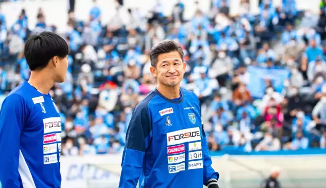 53 yaşındaki Japon futbolcu Miura kulübüyle sözleşmesini uzattı