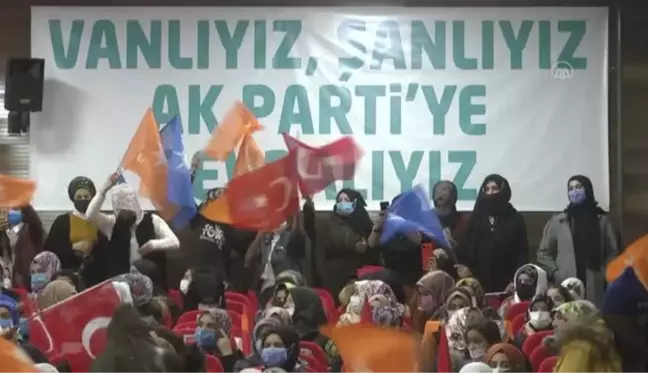 AK Parti Genel Merkez Kadın Kolları Başkanı Çam, Van kongresinde konuştu