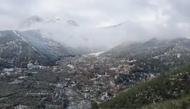 Hassa ilçesinde kar yağışı etkili oldu