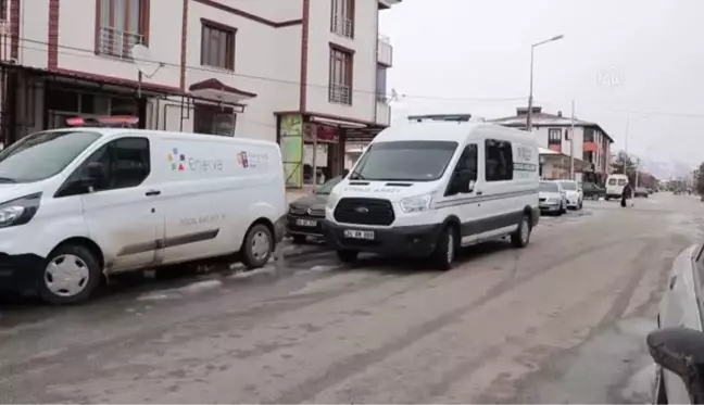 Öğretmen ve polis karı koca evlerinde ölü bulundu