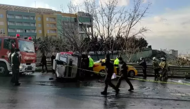 Son dakika haberleri: Kartal'da taksiyle çarpışan hafif ticari aracın sürücüsü hayatını kaybetti