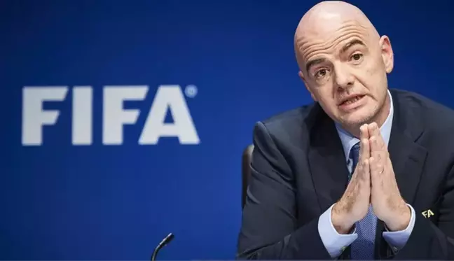 FIFA Başkanı Infantino: Katar'da düzenlenecek 2022 FIFA Dünya Kupası, seyircili oynanacak