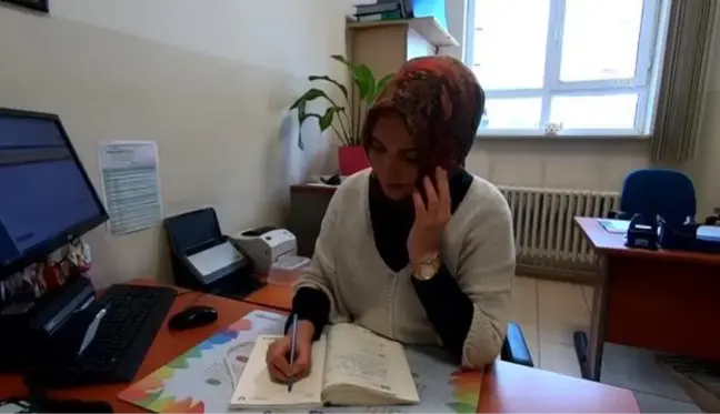 Filyasyon ekipleri, yeni vakaların önlenmesi için Kovid-19'un izini sürüyor (1)