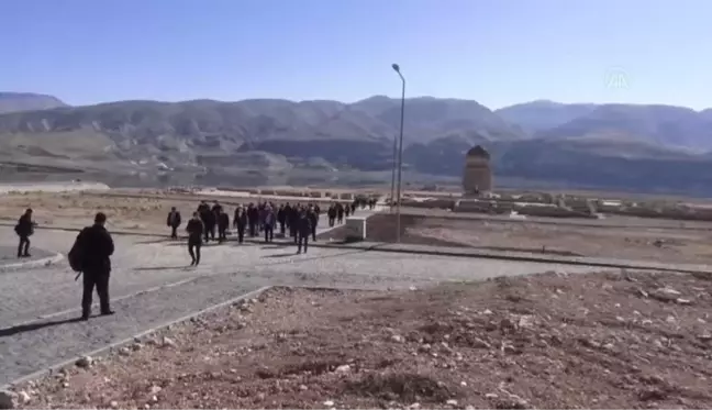 Gazeteciler tarihi Hasankeyf'i ziyaret etti